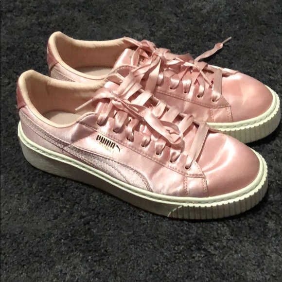 Puma Shoes - Puma satin tennis shoes size 7.5
